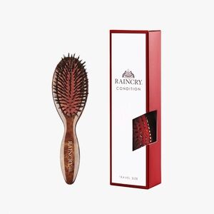 NIB Raincry Natural Bristle Brush